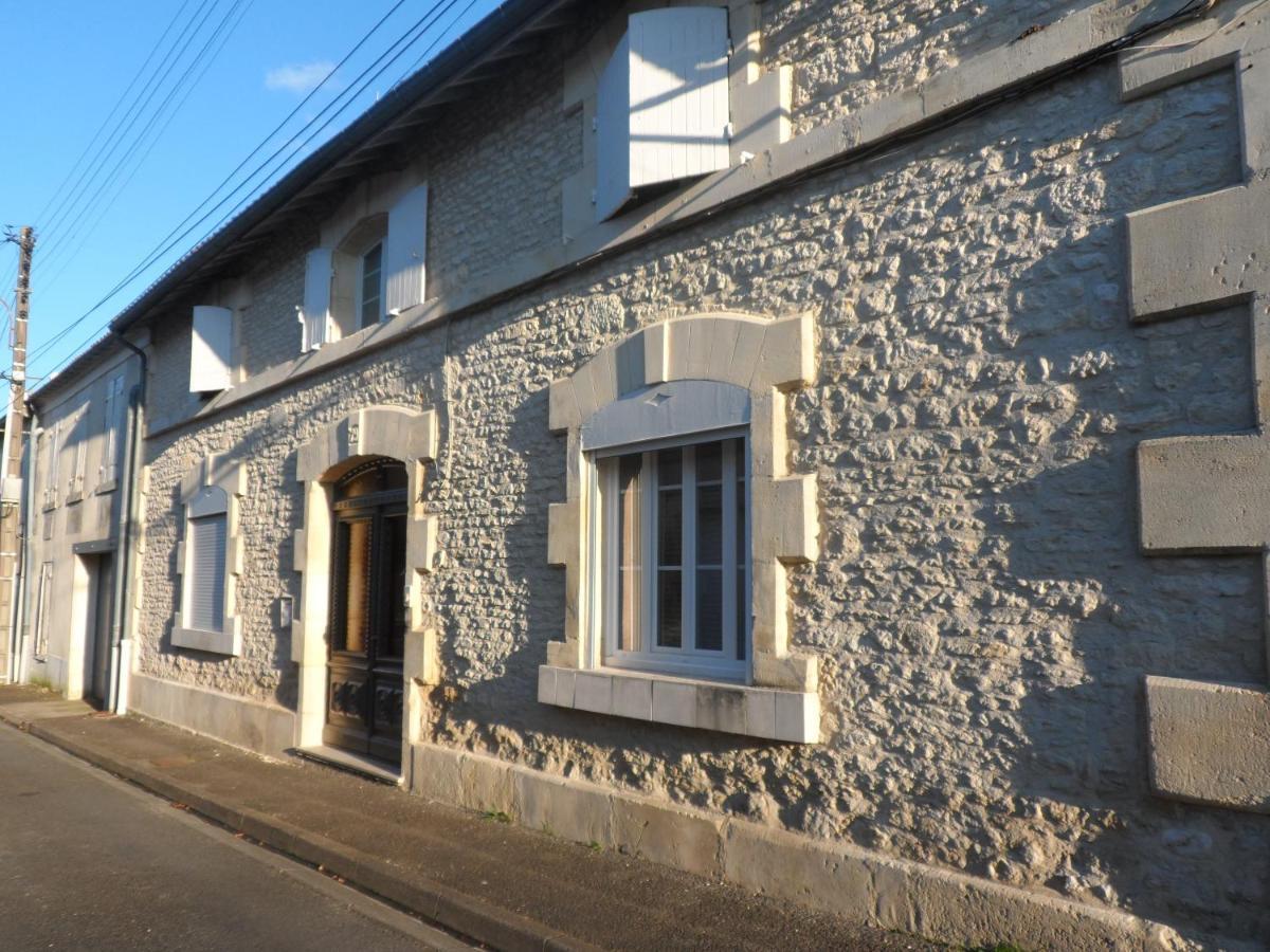Suite En Terrasse A Cognac Exterior foto