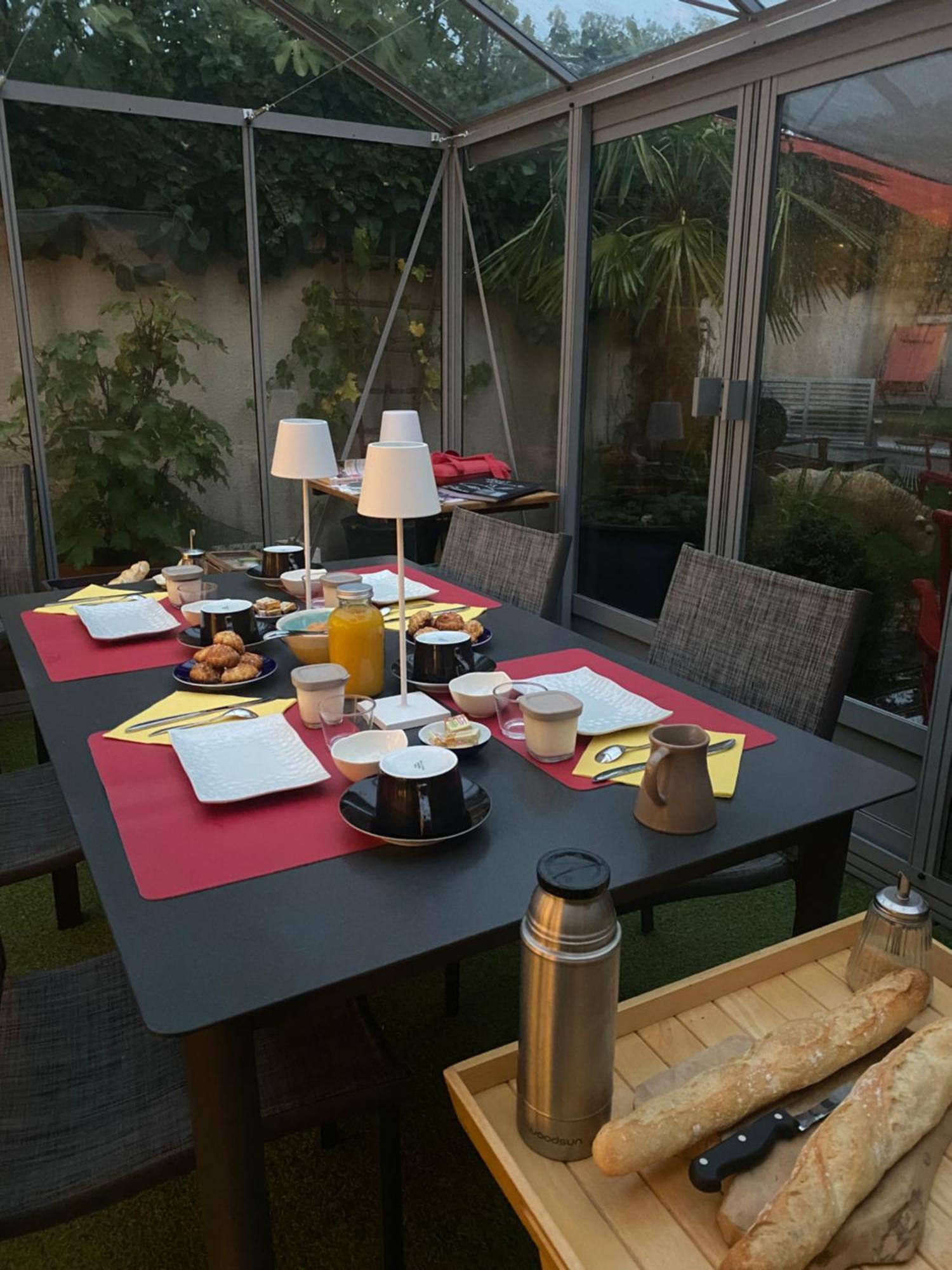 Suite En Terrasse A Cognac Exterior foto